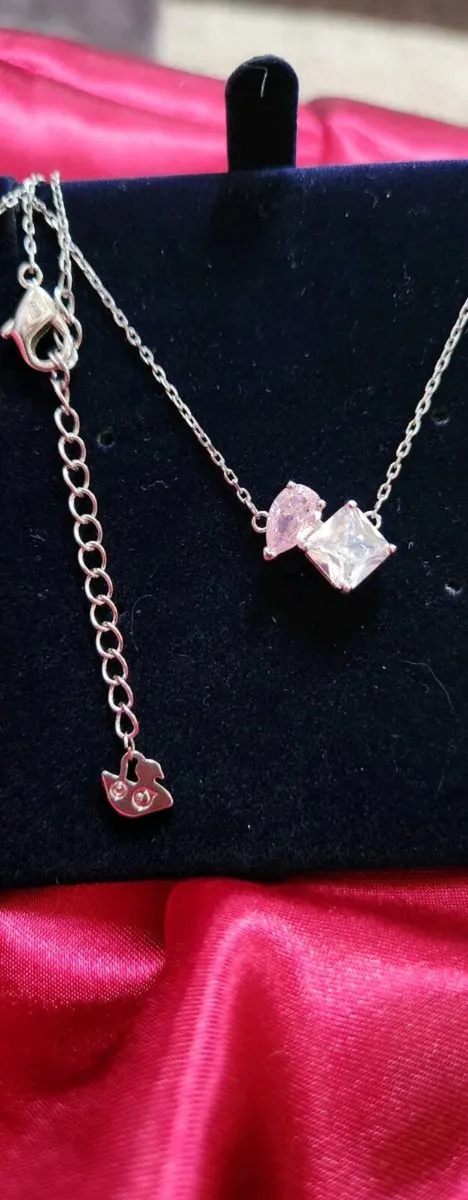 Swarovski neclace - Image 1