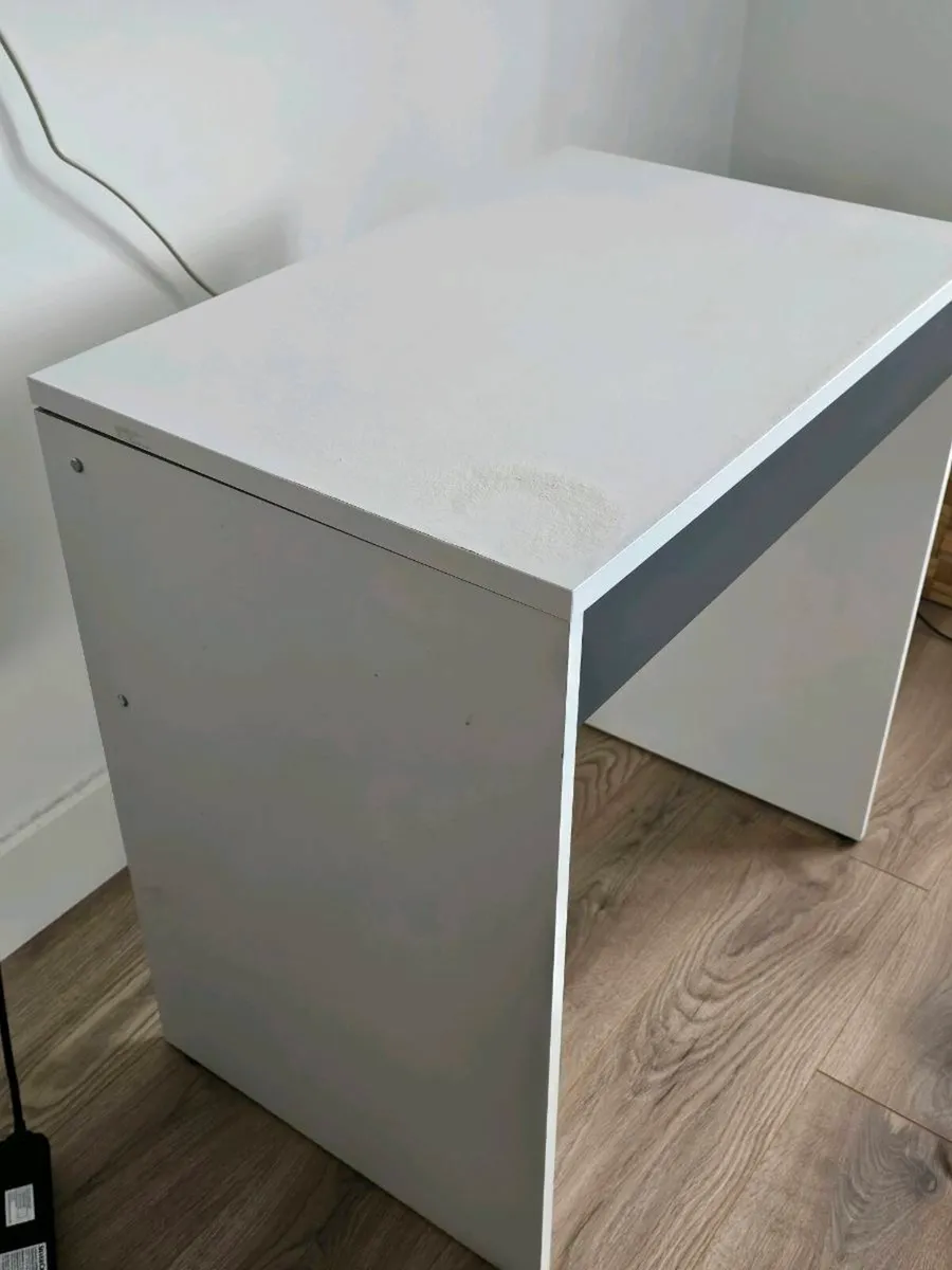 White desk with drawer - Image 2