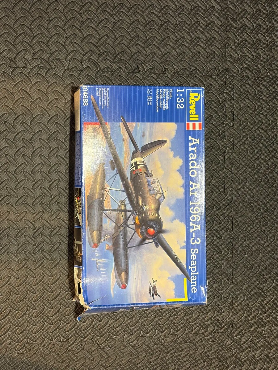 Several Model Planes, Tank, Soldiers, etc. - Image 1