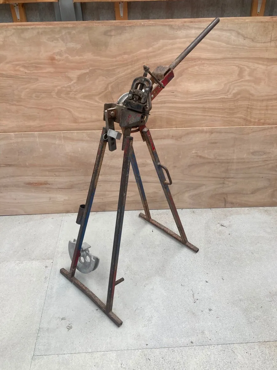 Conduit pipe bending machine - Image 2