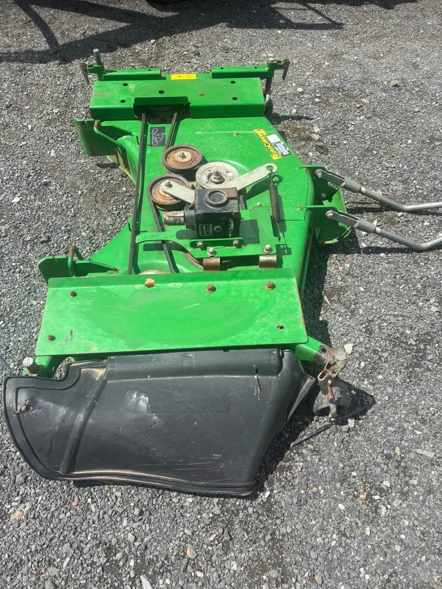 John Deere mower deck - Image 2