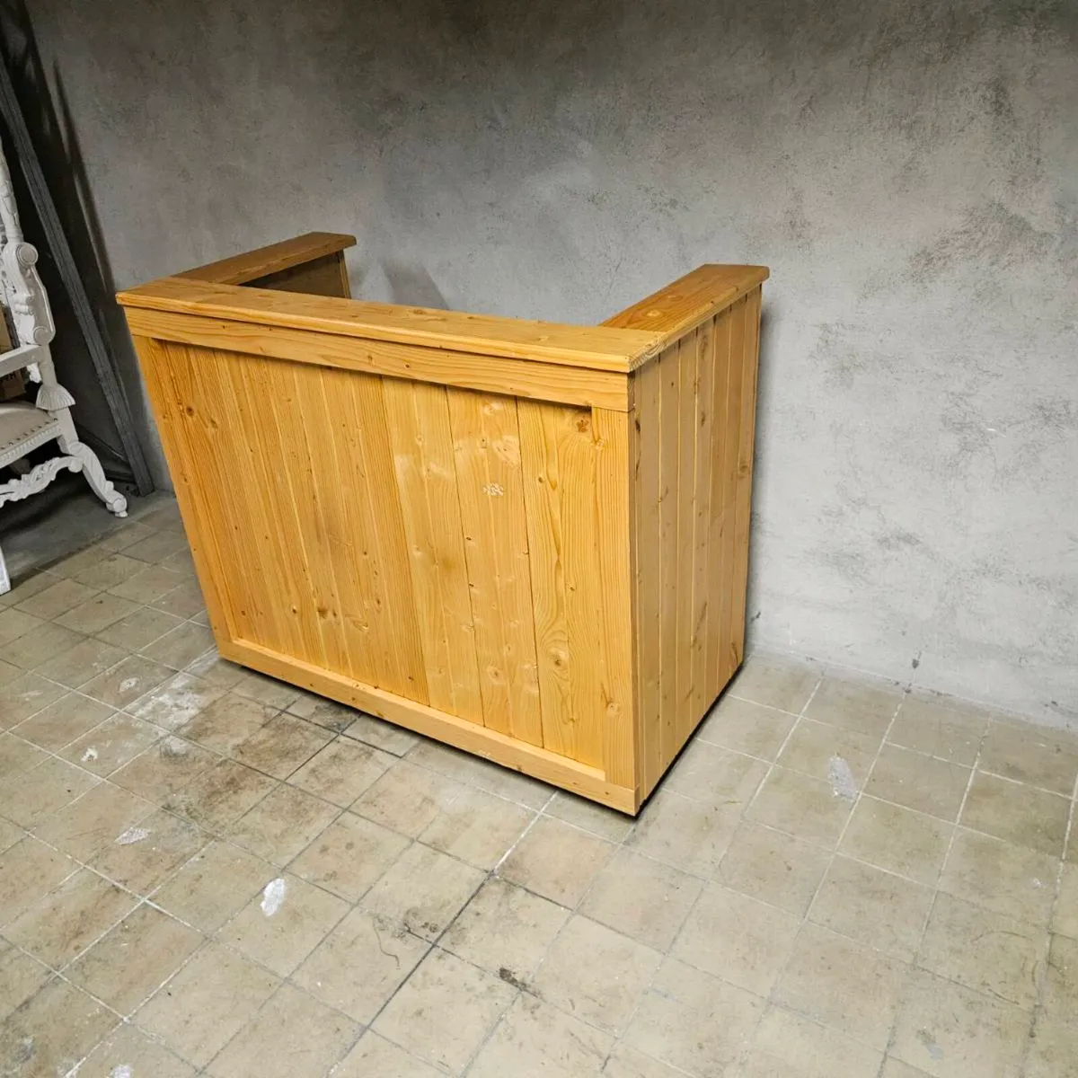 Bar/reception counter - Image 2