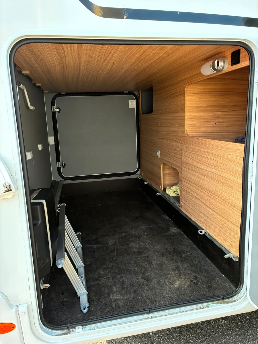 Dethleffs Just 90 7052 Motorhome - Image 4