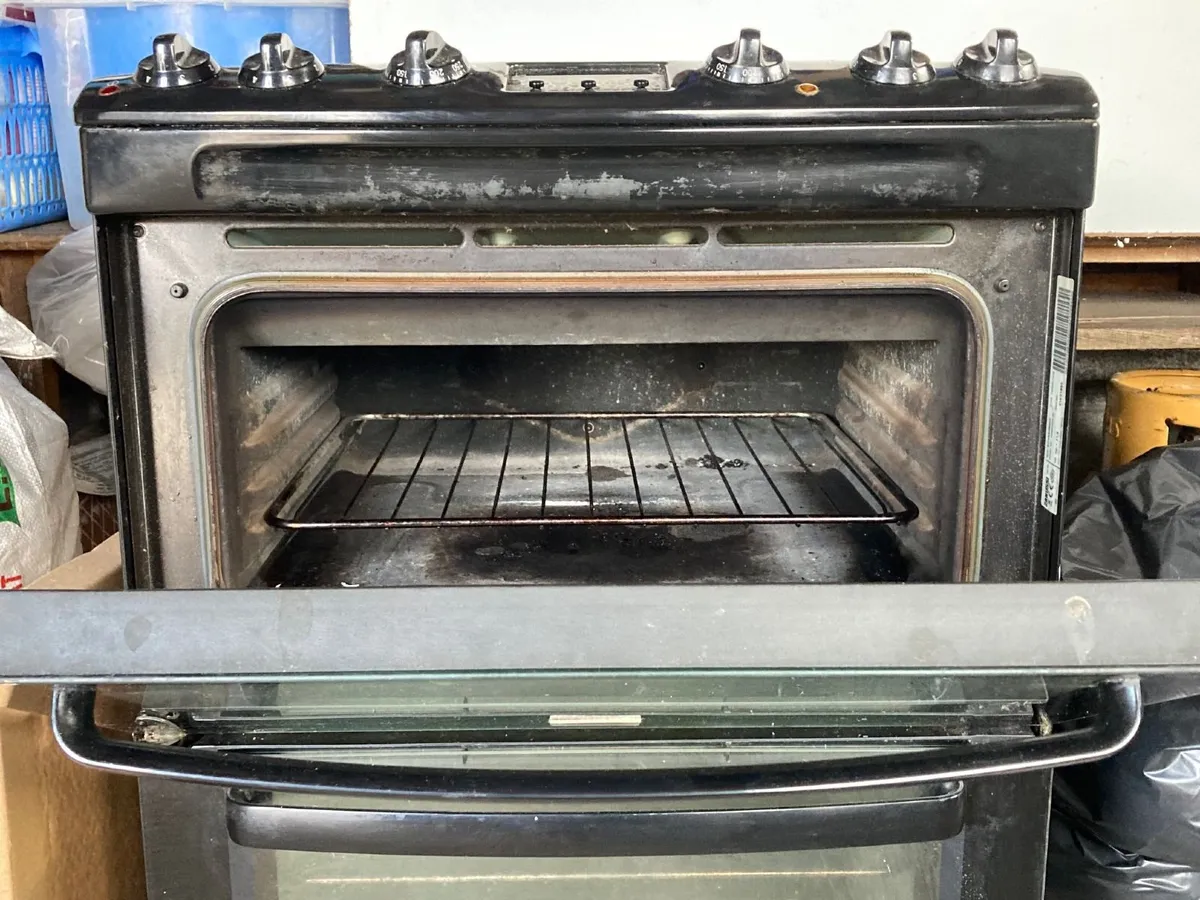 Electric 4 ring cooker with double oven (Zanussi) - Image 1