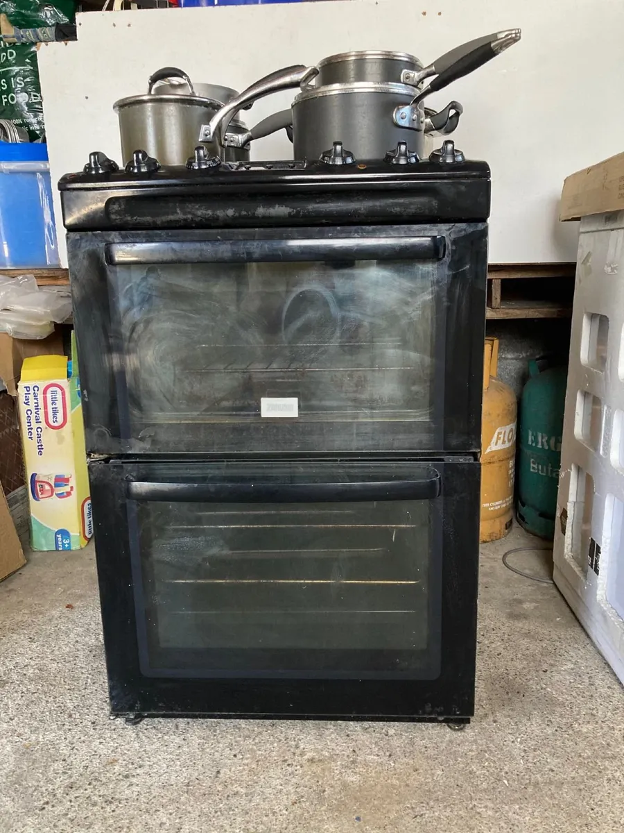 Electric 4 ring cooker with double oven (Zanussi) - Image 2
