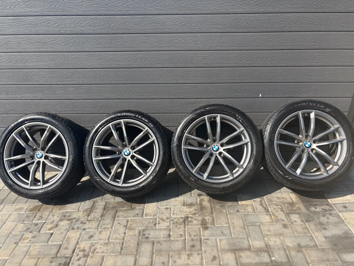 18” GENUINE BMW G30 3,5SERIES ALLOY WHEELS & TYRES - Image 2