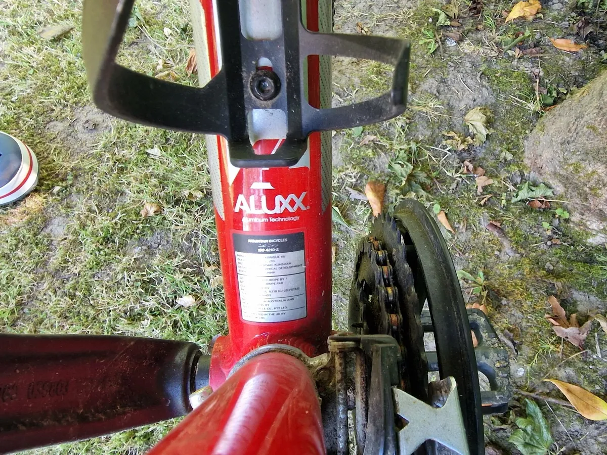 Giant Bicycles - Image 4
