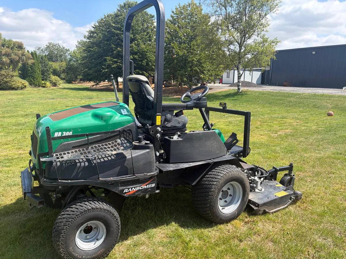 2018 Ransomes HR300 ride-on rotary mower - Image 4