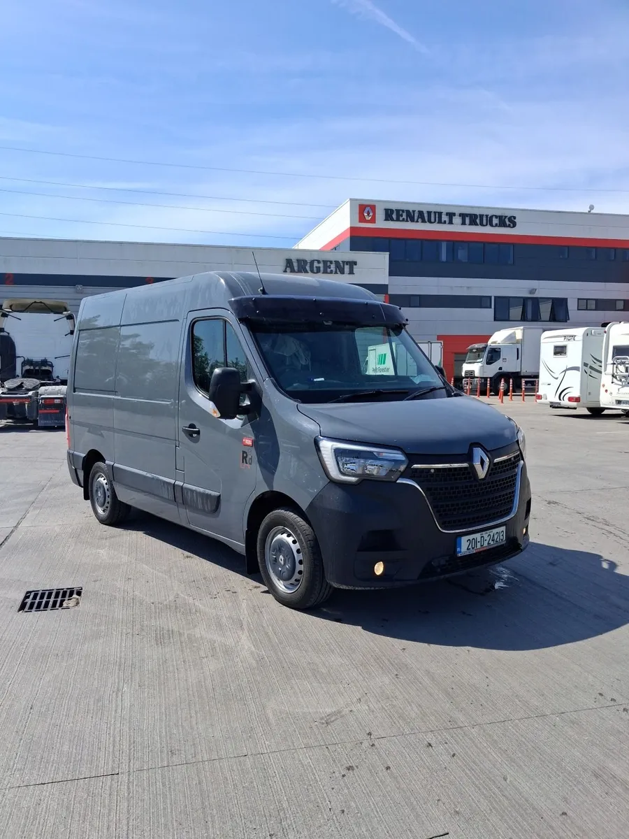 Renault Master 2020 - Image 1