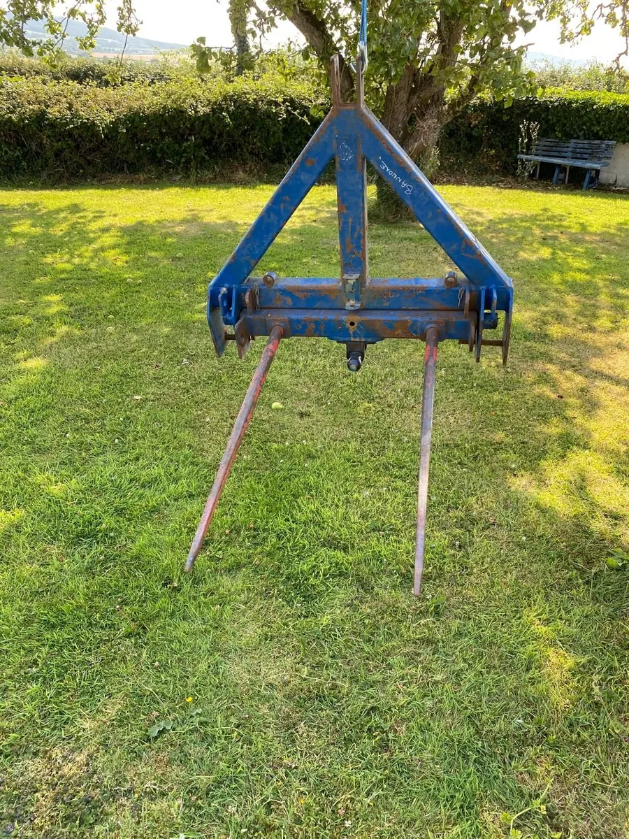 Folding Bale spike - Image 1