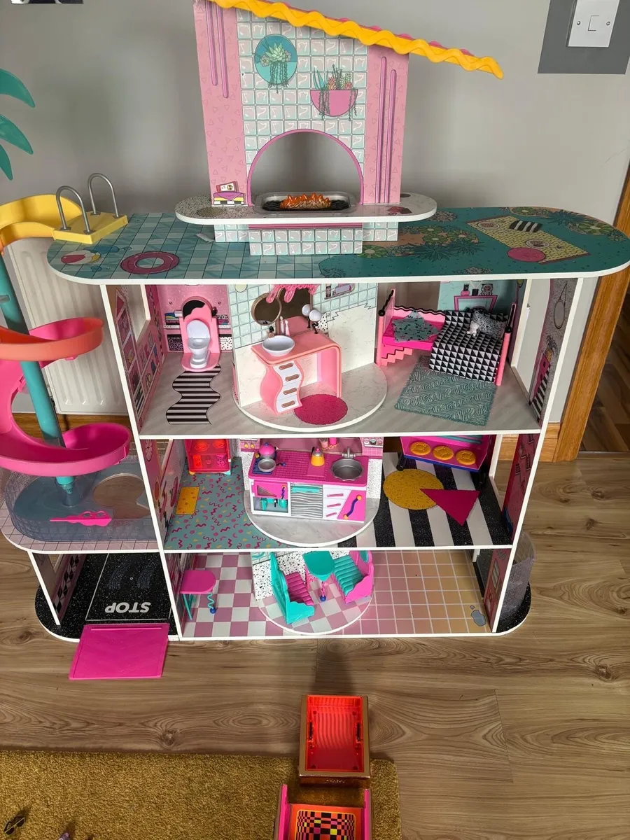 LoL Dolls/Doll house - Image 1