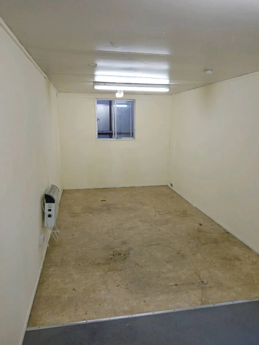 24' x 9' Office canteen container - Image 4