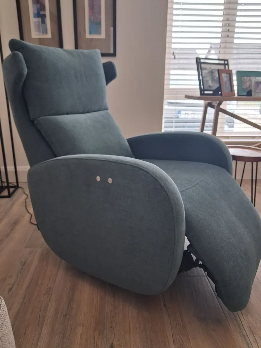 Fama Kim Electric Swivel Recliner – Axis FR34 Teal - Image 1
