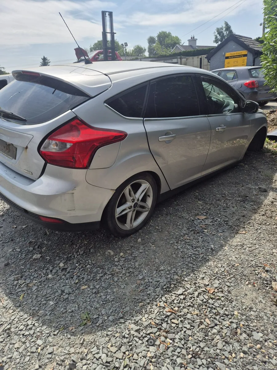 Ford Focus - Breaking only - Image 2