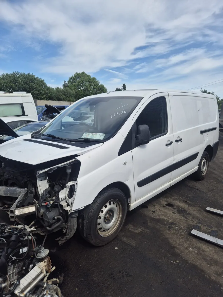 Toyota Pro Ace - Breaking only - Image 4