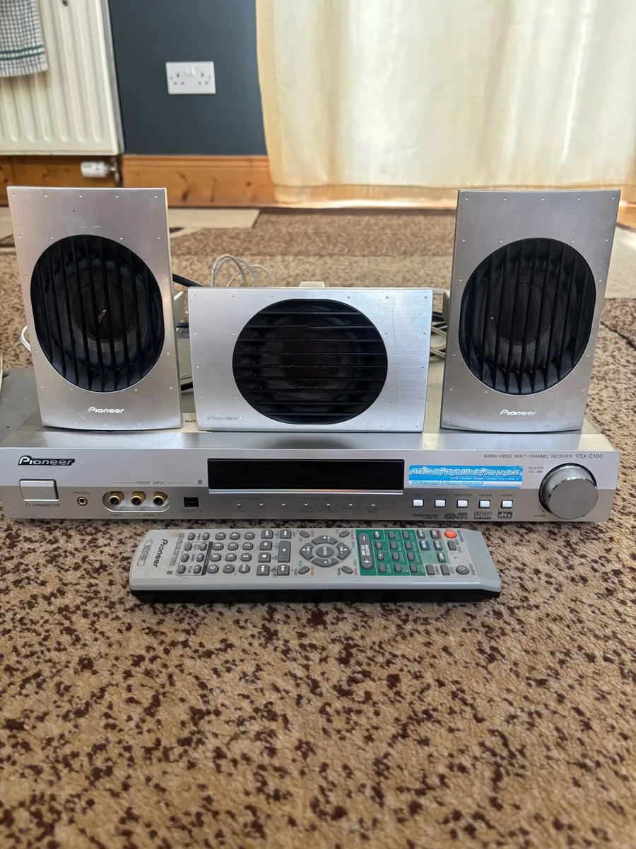 Home theatre - Image 1