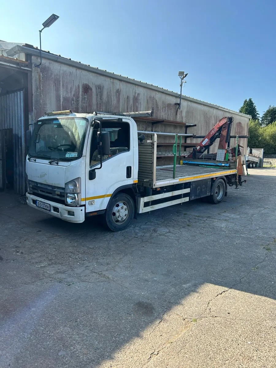 Isuzu7.5ton with crane - Image 1