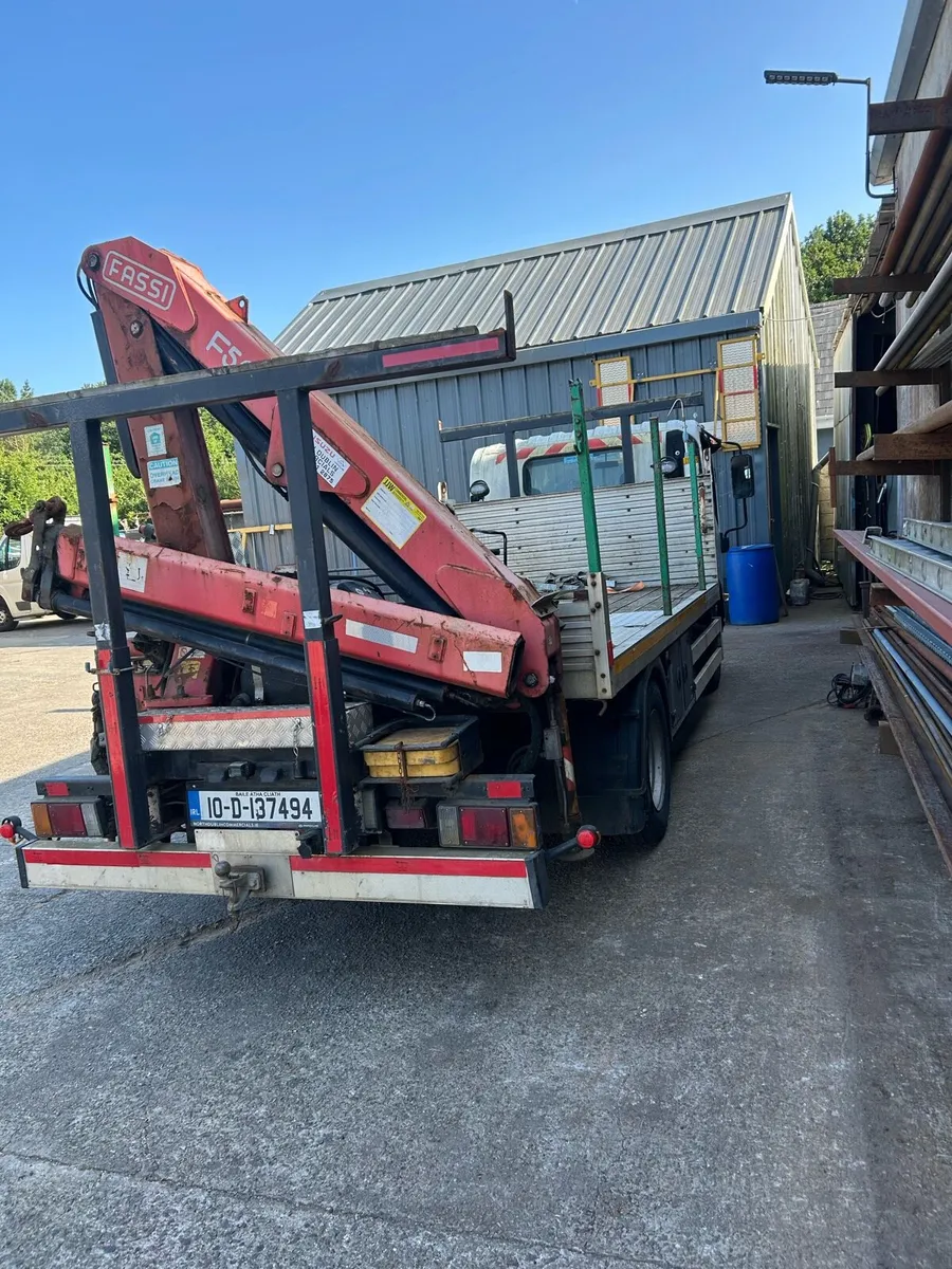 Isuzu7.5ton with crane - Image 2