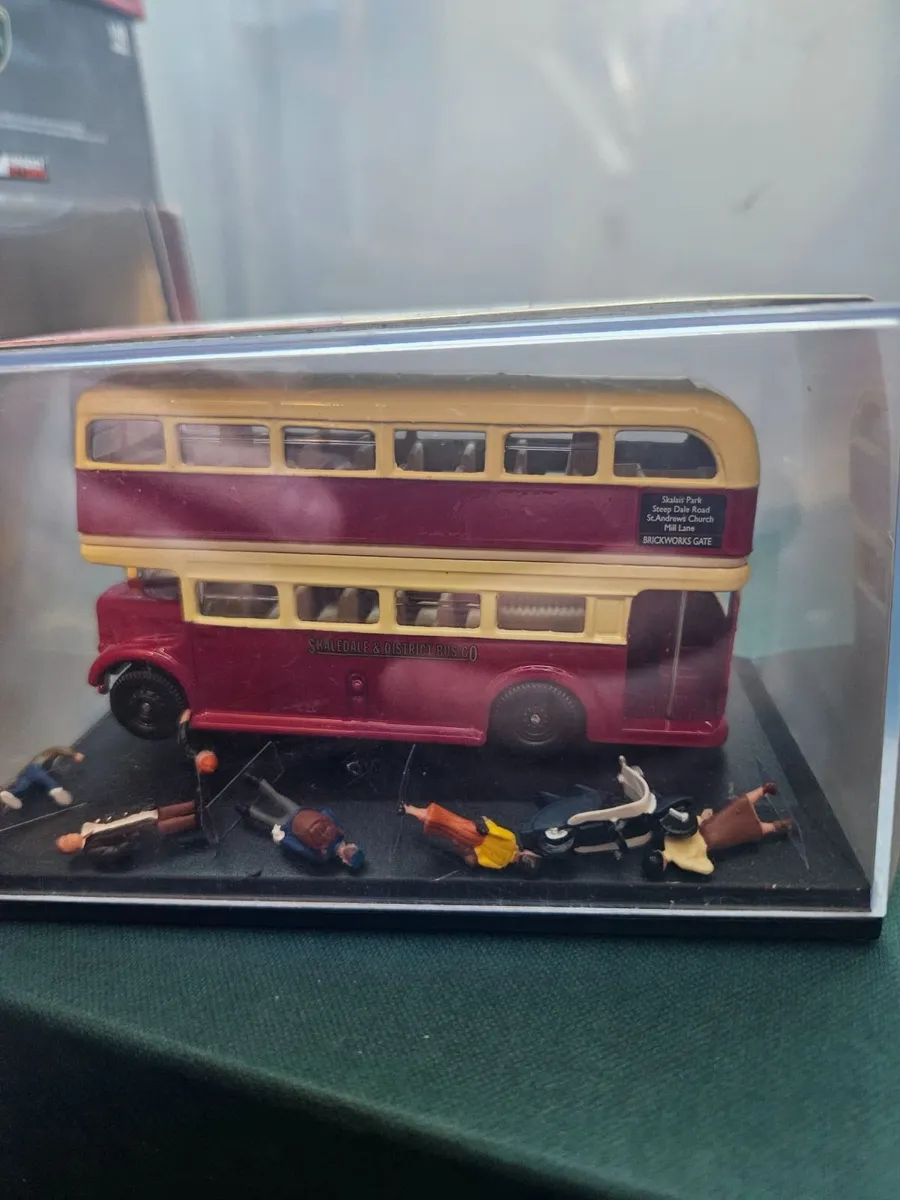 Corgi Bus and Passengers - Image 1