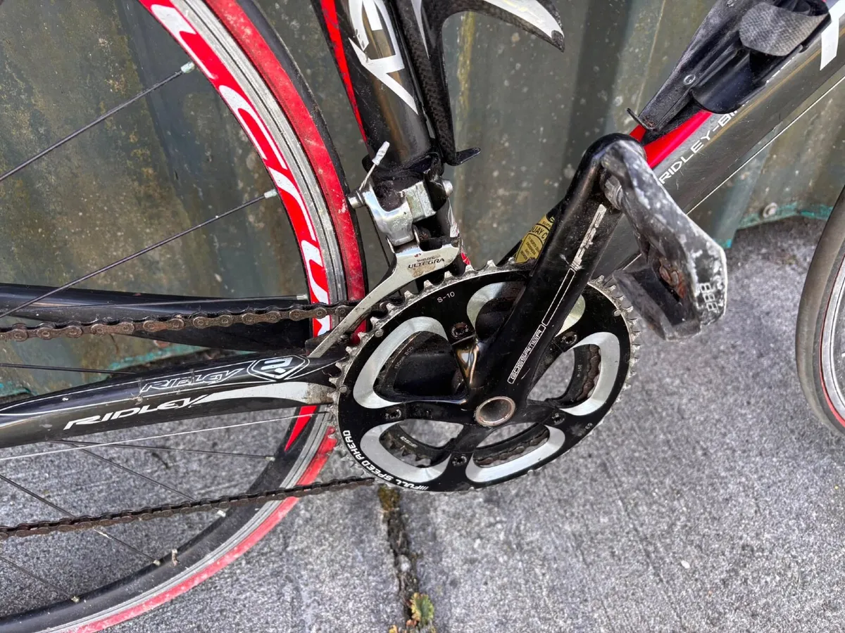 A carbon bicycle - Image 2
