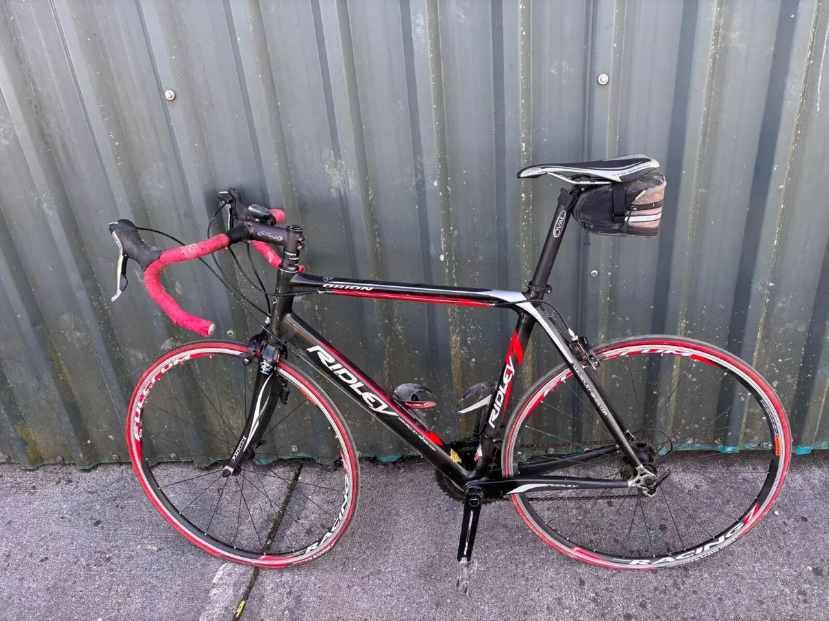 A carbon bicycle - Image 3