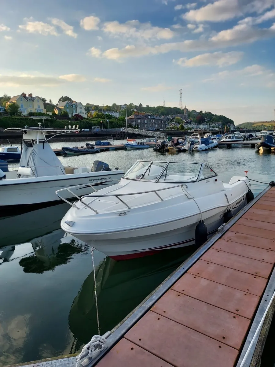 Speedboat for sale - Image 2