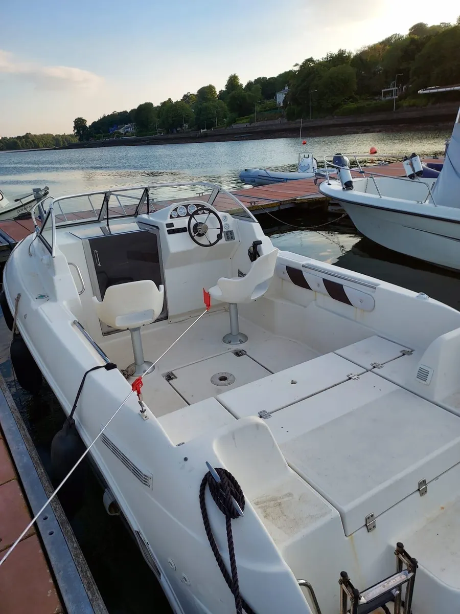 Speedboat for sale - Image 3