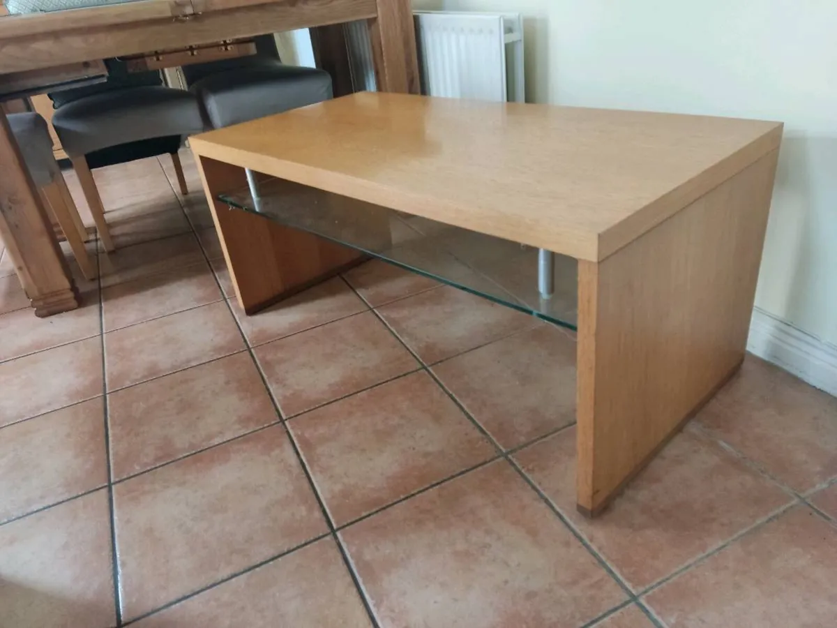 Solid Oak coffee table with Glass Shelf - Image 3