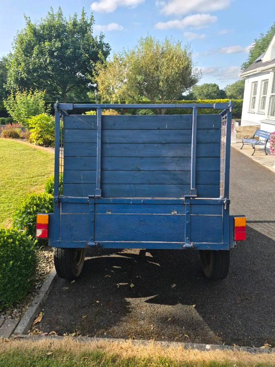 72inc x 42inc high side axel trailer. - Image 1