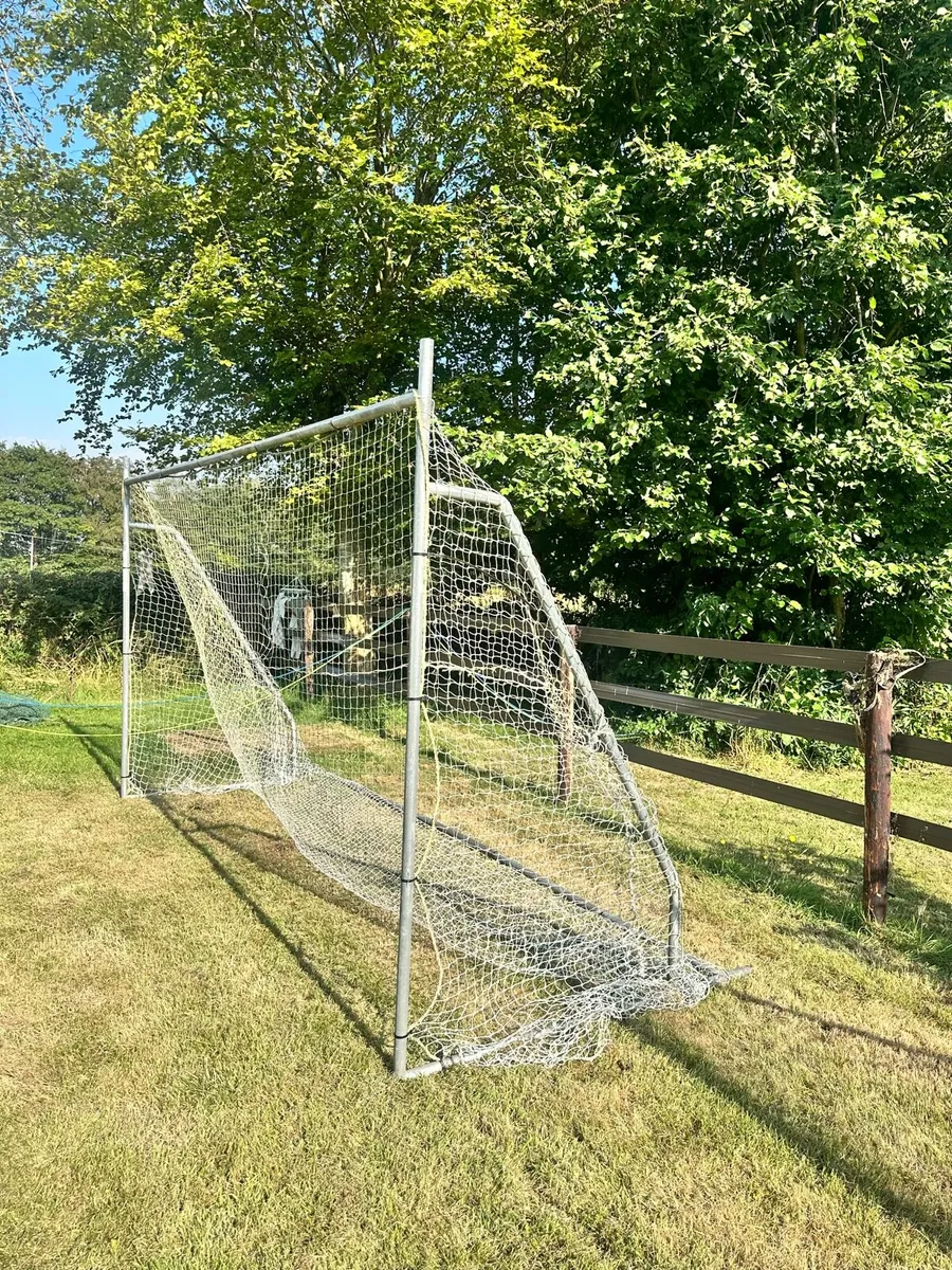 Goal frames and netting - Image 1