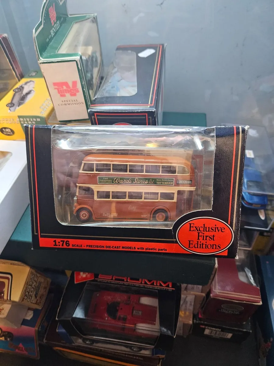 Corgi Bus