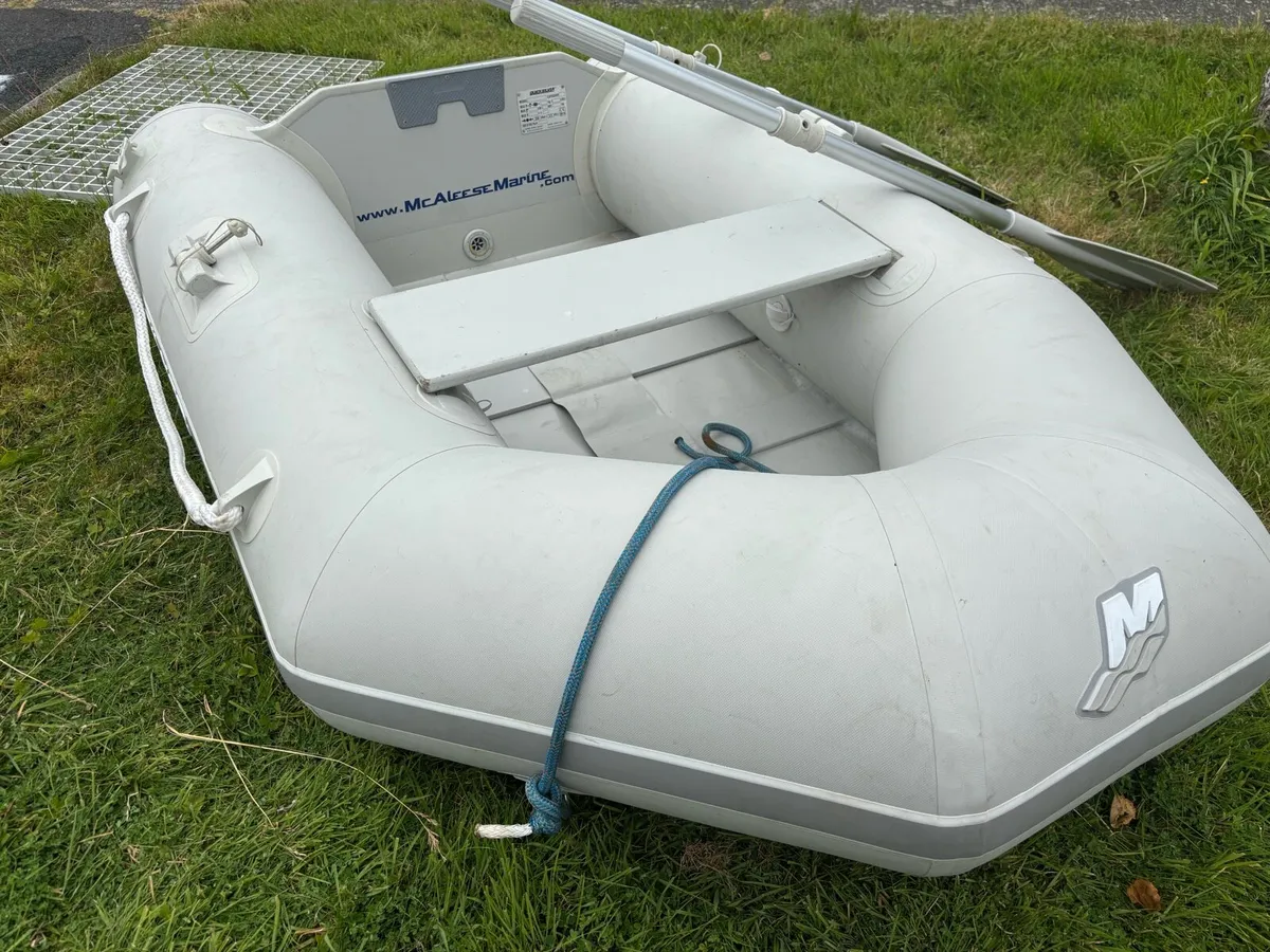Inflatable dinghy - Image 1