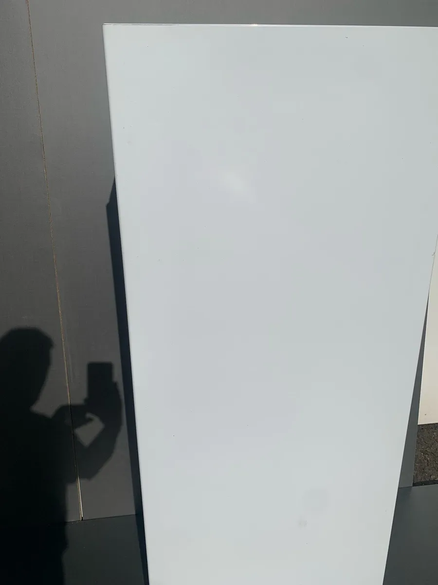 Fridge. - Image 3
