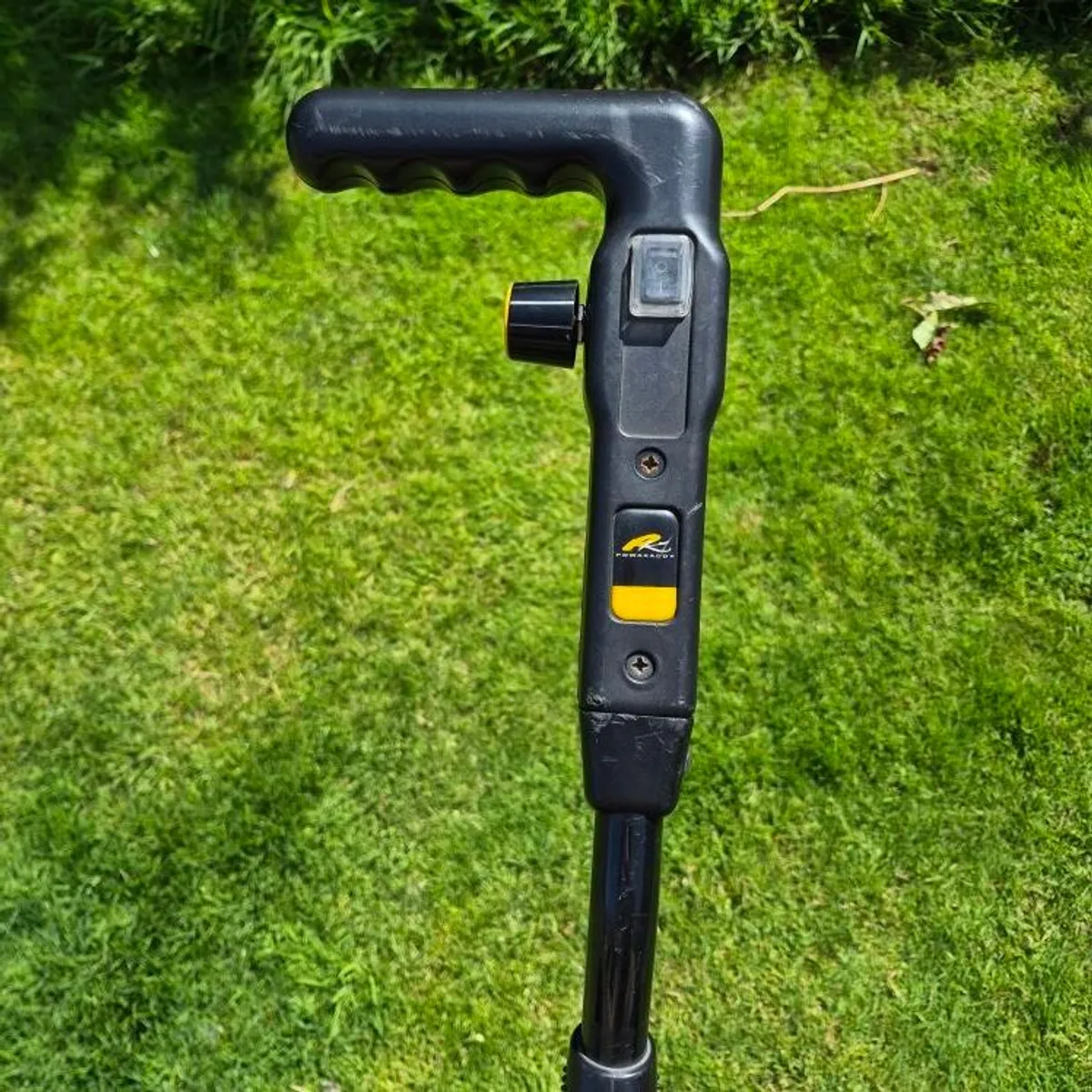 Powacaddy electric cart including battery and charger - Image 2