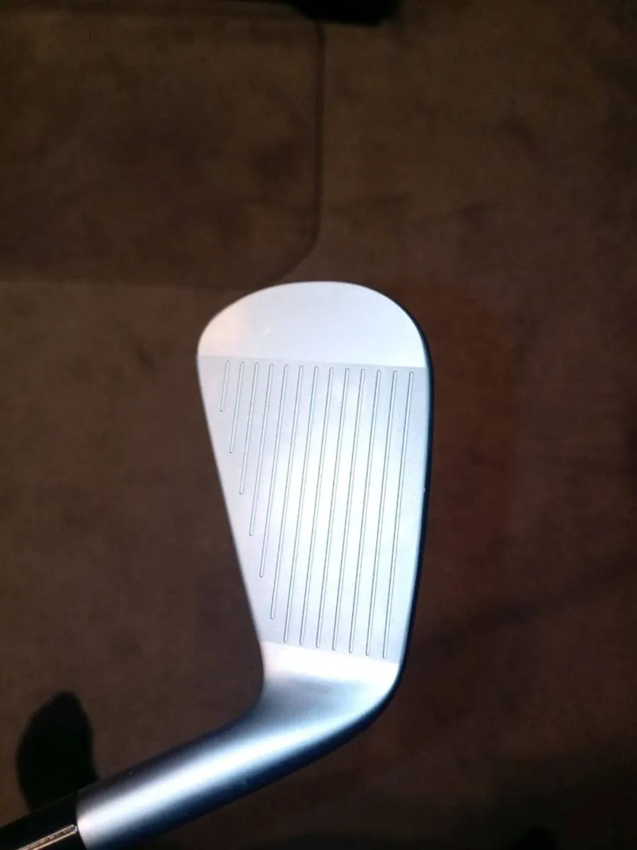 Taylormade Utility 2 iron - Image 2