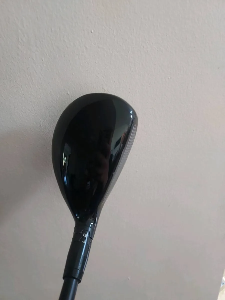 Left handed titleist tsr3 hybrid - Image 3