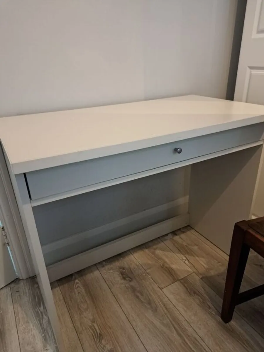 Desk - Image 1
