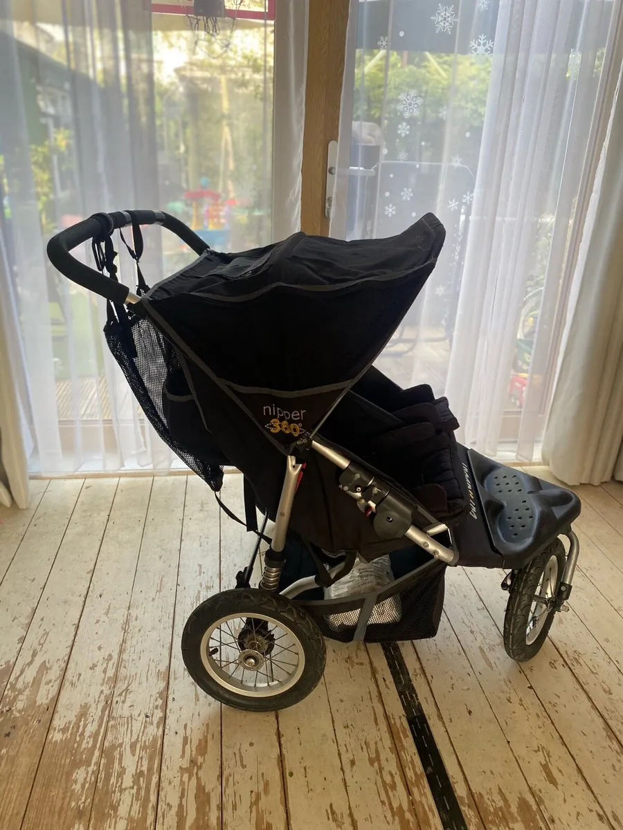 Out & About double buggy - Image 1