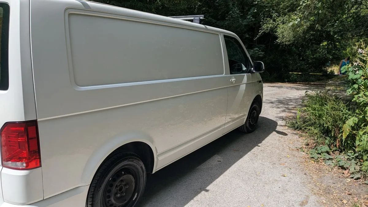 Van - Image 3