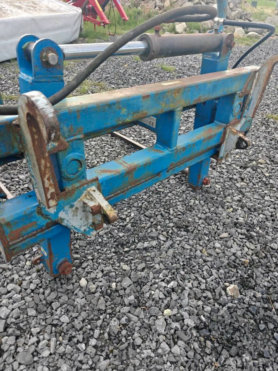 Fleming bale stacker - Image 2