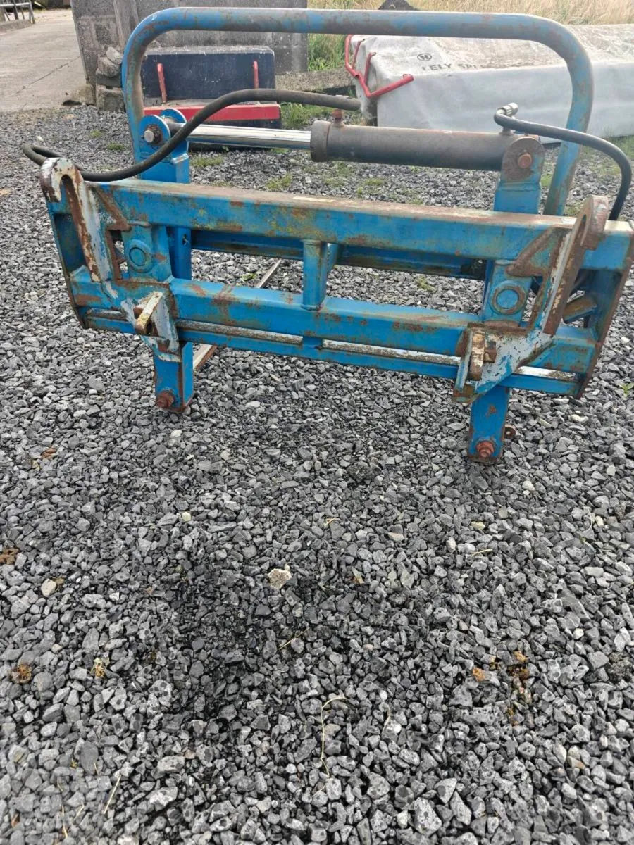 Fleming bale stacker - Image 3
