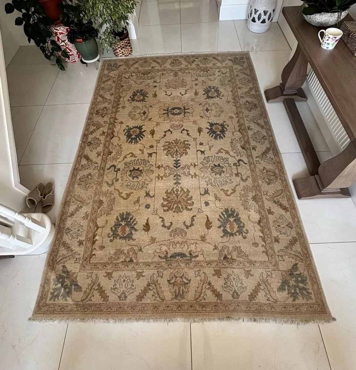 Hand knitted rug.  105inch x 72inch - Image 1