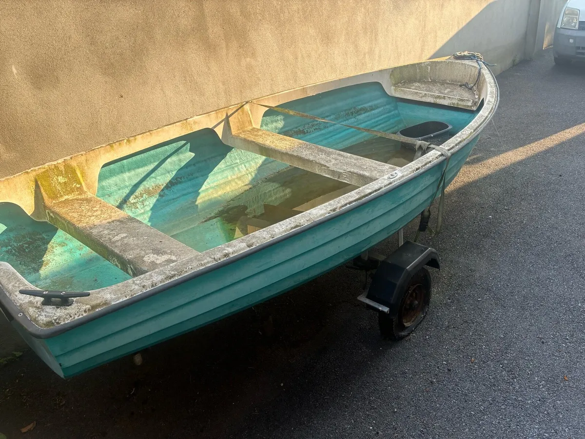 12ft boat - Image 1