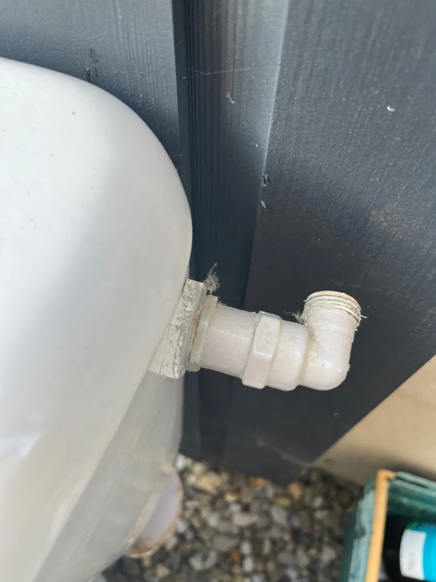 Used Toilet - Image 4