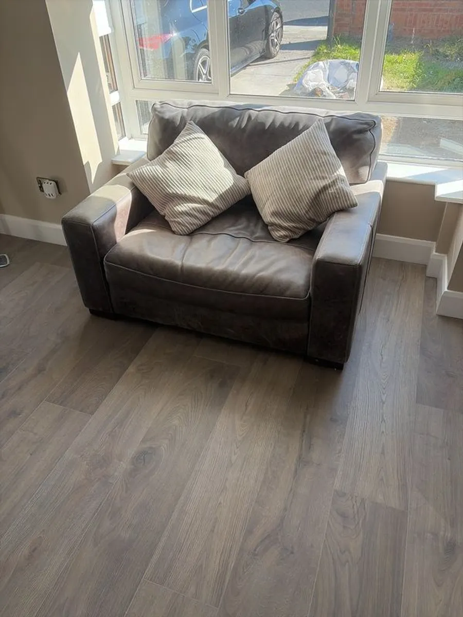 suite of furniture - Image 4