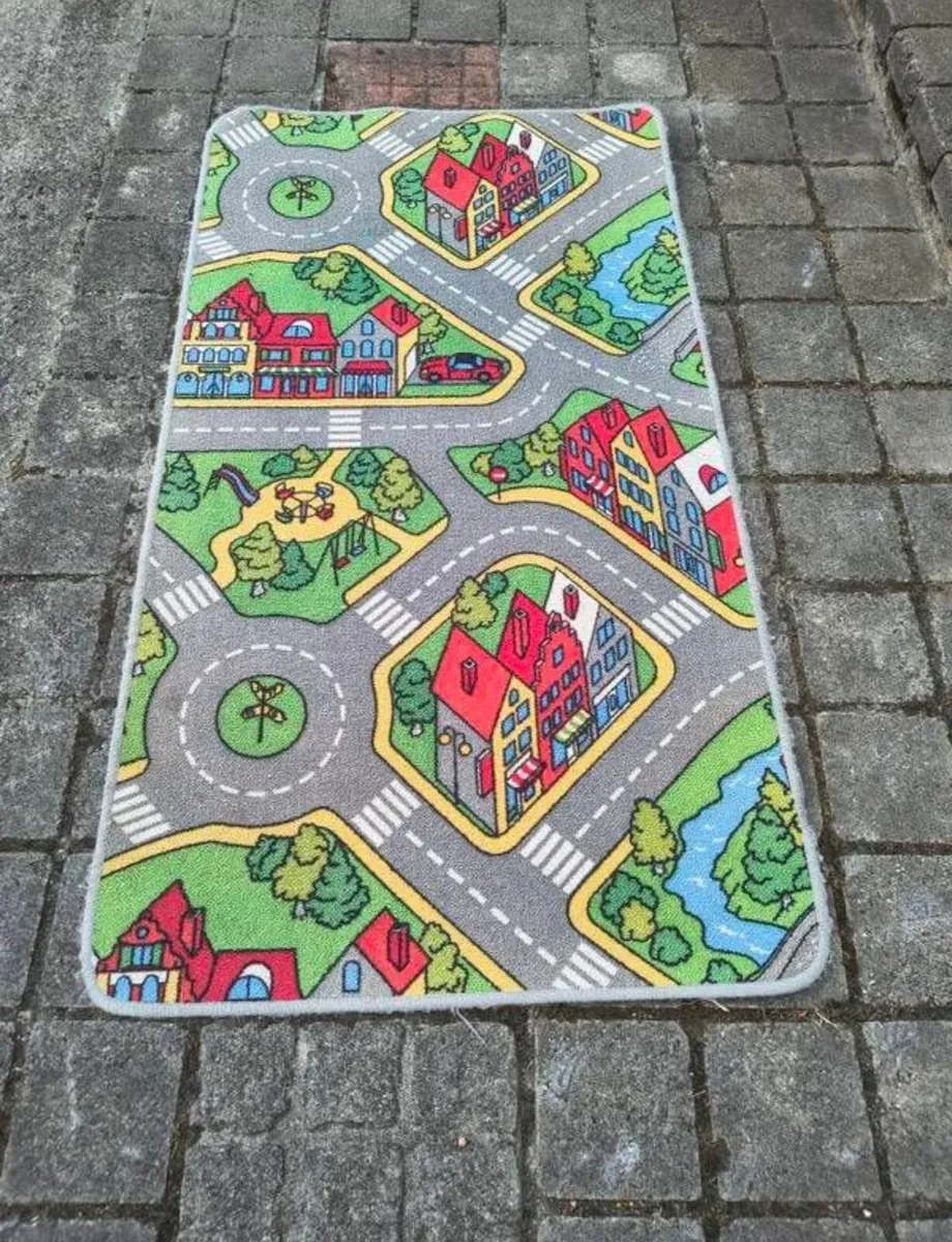 Childrens play mat - Image 1