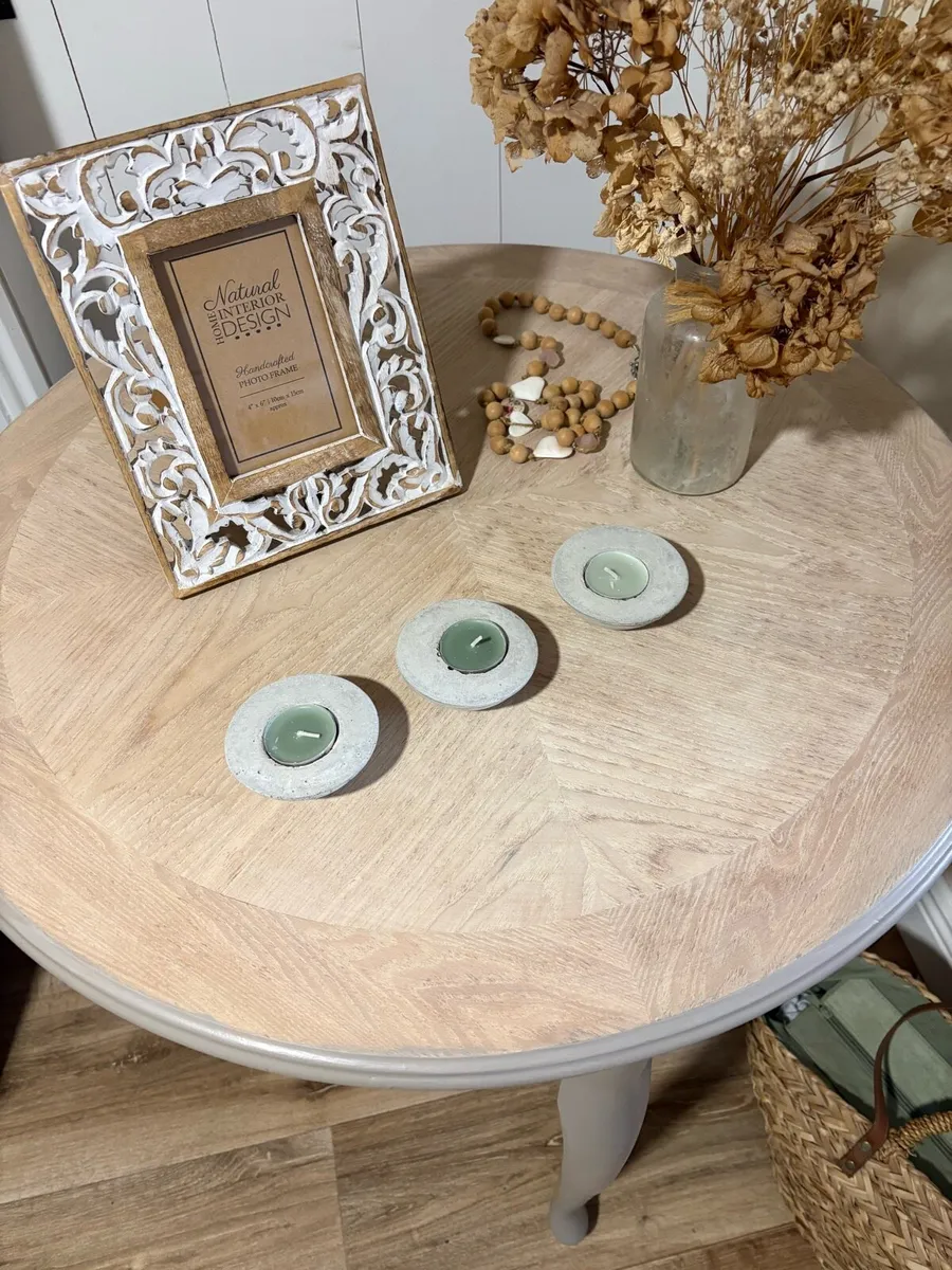 Table/Side Table - Image 3
