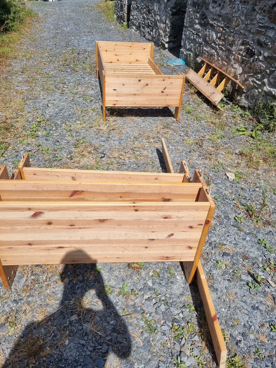 Bed - Image 4