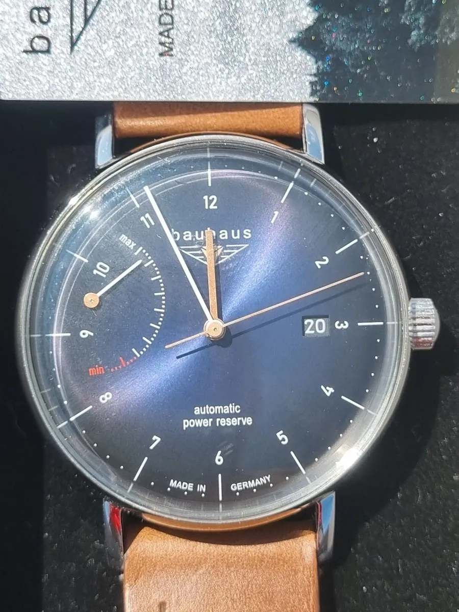German automatic watch - Bauhaus Power Reserve - Image 4