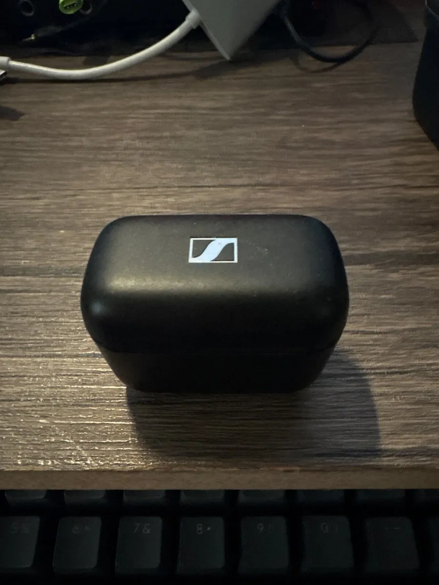 Sennheiser CX 400BT Wireless Earbuds - Image 2